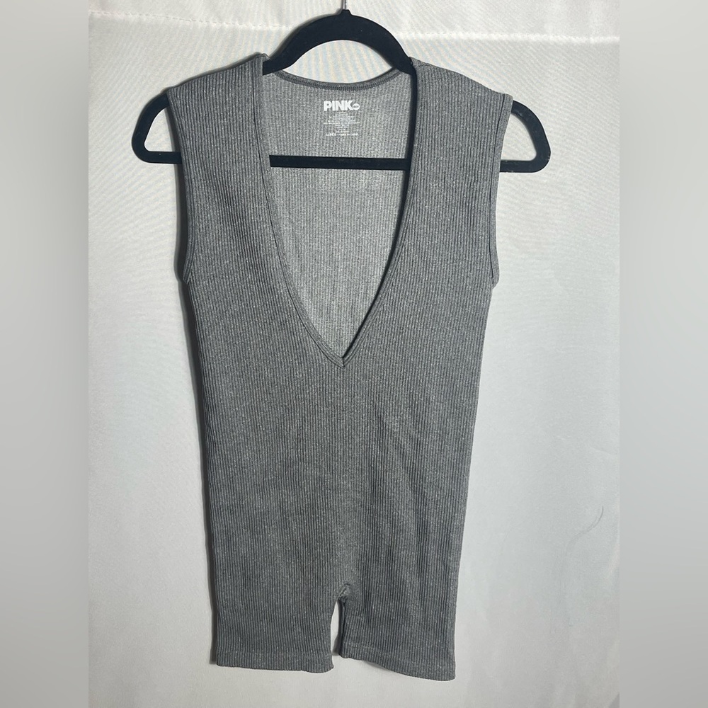 PINK DOT Ribbed Deep V-Neck Sleeveless Romper Gray Size Large